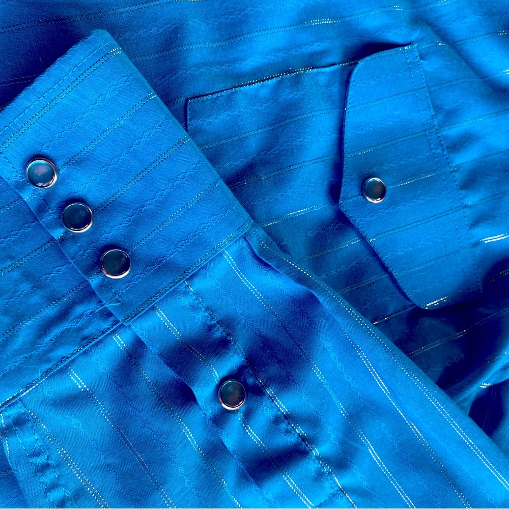 Men’s Vintage Western Shirt w/Pearl Snaps & Silver Stripes, “Crazy Horse” brand